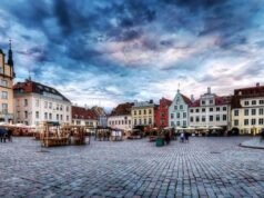 Avrupa’nın En Büyüleyici Meydanları Avrupa'nın Hayranlık Uyandıran Meydanları - Raekoja Plats