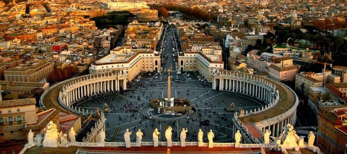 Avrupa'nın Hayranlık Uyandıran Meydanları - St. Peter's Meydanı