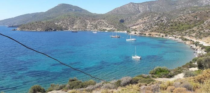 datca-kargi-koyu-696x309-1 Datça'da Görmeniz Gereken Yerler - Kargı Koyu