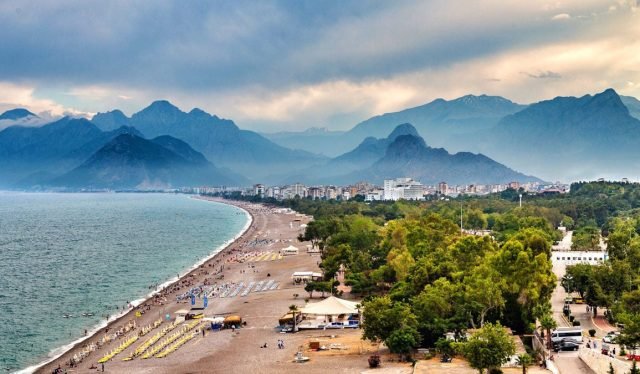 Antalya Konyaaltı Plajı