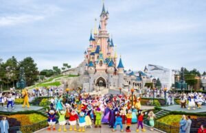 Çocuk ile Paris Gezisi ve Tatil Rehberi Çocuk ile Paris Gezisi