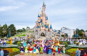 Çocuk ile Paris Gezisi ve Tatil Rehberi Çocuk ile Paris Gezisi